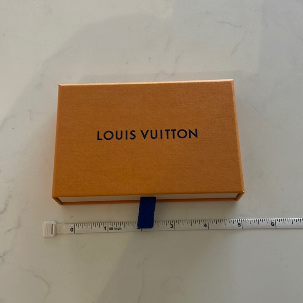 Louis Vuitton box
